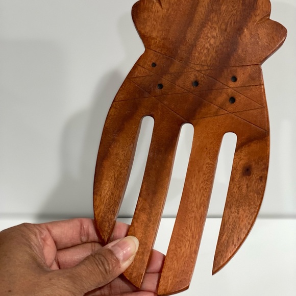 Vintage Monkey Pod Wooden Pineapple Salad Servers - Picture 3 of 3